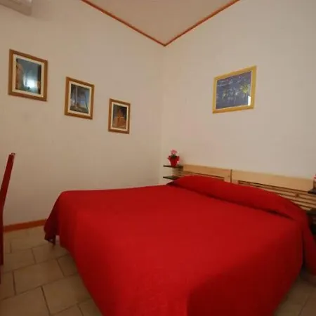 Lupiae Apart Otel 3*