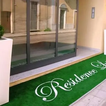 Aparthotel Lupiae 3*
