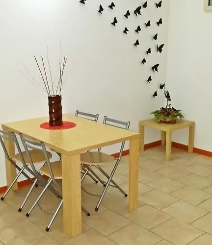 Lupiae מלון דירות לצ'ה